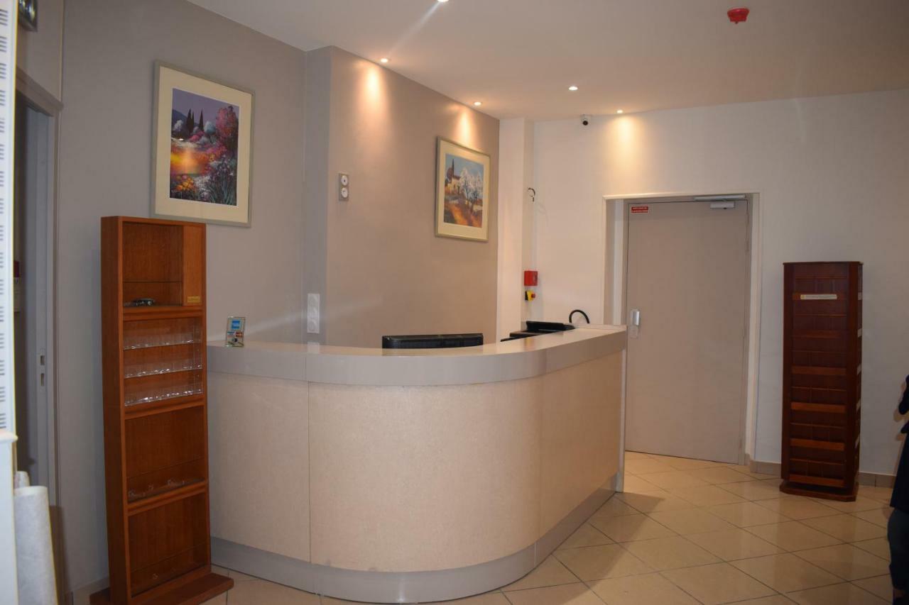Hotel Puy De Dome Paris Exterior photo
